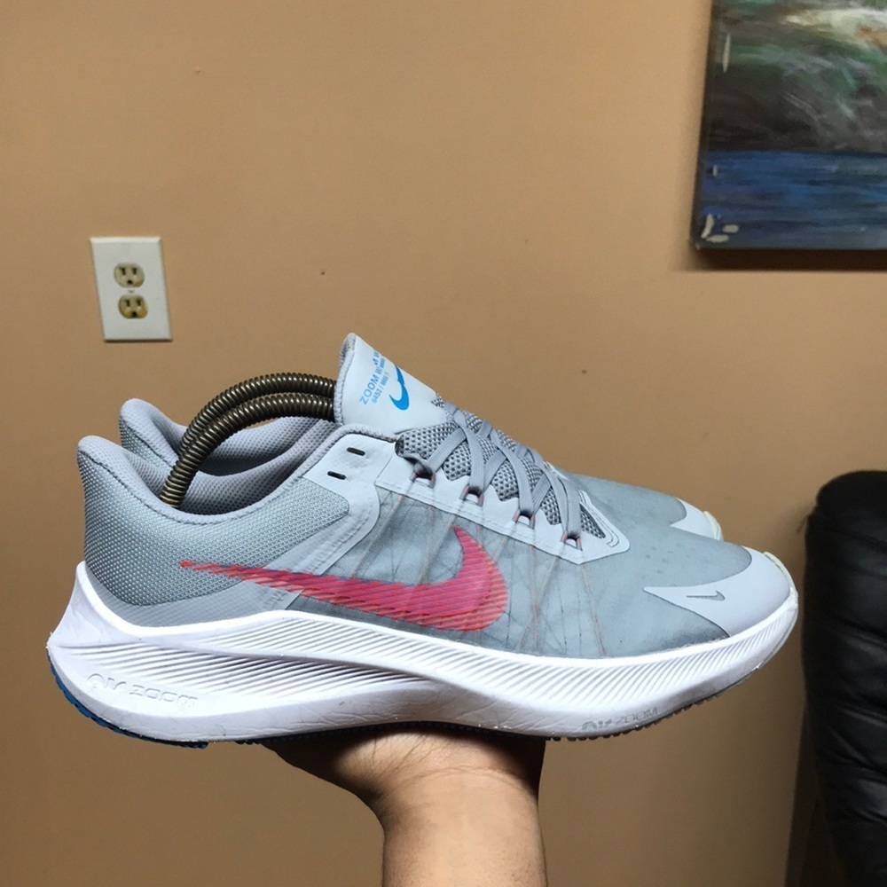 Nike Winflo 8 “Wolf Grey Bright Crimson”